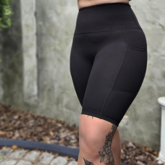 Long Compression Shorts / Above The Knee Shorts | By Evom